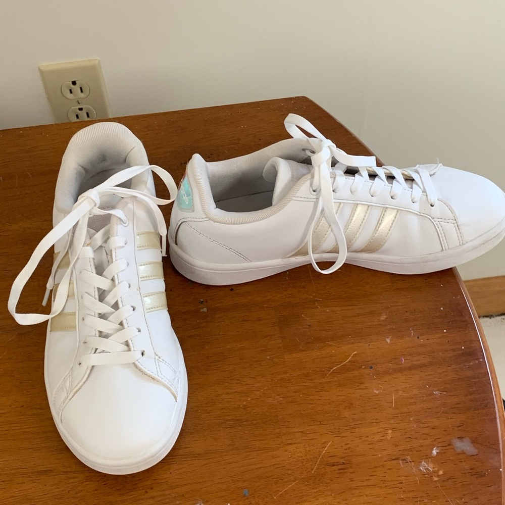 Adidas Neo white sneakers